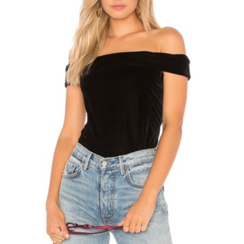NWOT CUPCAKES AND CASHMERE Black Velvet Top